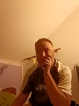 82liska online show from 11/01/25, 02:29