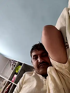 Snapshot of Amandev7 chatting on 09/10/25, 09:58 Amandev7 online show from 09/10/25, 09:58