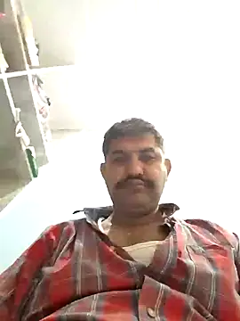 Snapshot of Amandev7 chatting on 10/22/25, 03:17 Amandev7 online show from 10/22/25, 03:17