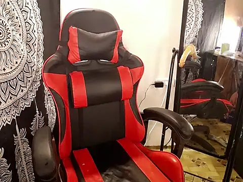 PirateEmpressBoaAico online show from 03/28/26, 10:05