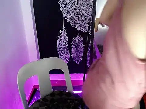 PirateEmpressBoaAico online show from 10/11/25, 10:22