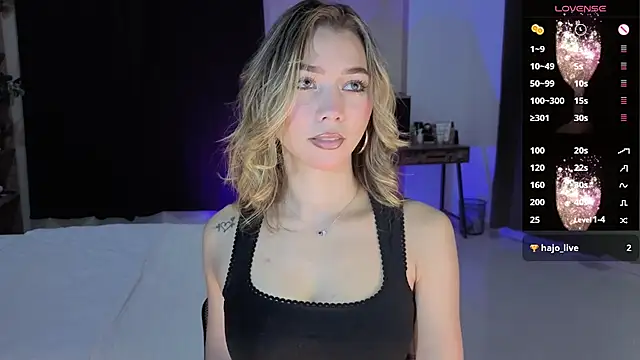 Snapshot of AmelieAxie chatting on 01/10/26, 03:02 AmelieAxie online show from 01/10/26, 03:02