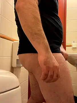 Snapshot of mpowerintime chatting on 12/23/25, 04:56 mpowerintime online show from 12/23/25, 04:56