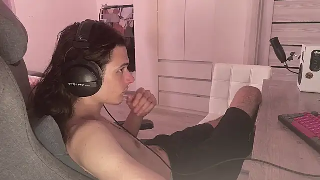 CandyChell online show from 07/23/26, 03:19