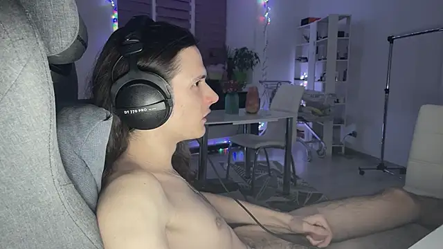 CandyChell online show from 03/19/26, 12:43