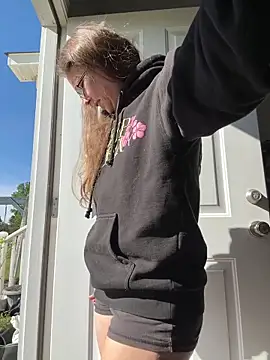 Snapshot of Dakota_02 chatting on 04/08/26, 01:45 Dakota 02 online show from 04/08/26, 01:45