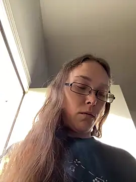 Snapshot of Dakota_02 chatting on 04/06/26, 12:28 Dakota 02 online show from 04/06/26, 12:28