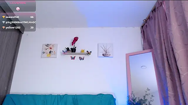Annaross2 online show from 02/13/25, 06:37
