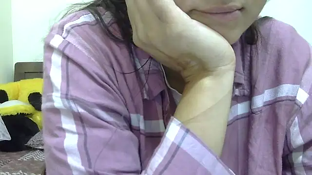 lovelydesi21 online show from 04/08/26, 05:20