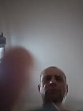 Snapshot of Roman0798 chatting on 05/14/26, 03:58 Roman0798 online show from 05/14/26, 03:58