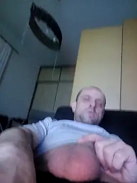 Roman0798 online show from 02/11/25, 11:33