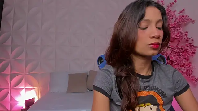cora 22 online show from 03/12/26, 12:53