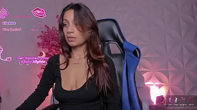 cora 22 online show from 11/27/25, 01:00