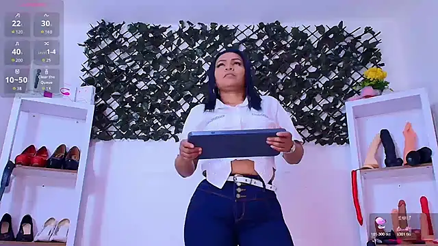 louise nails online show from 03/15/26, 02:57