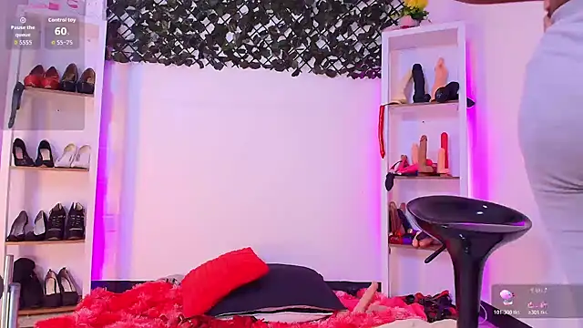 louise nails online show from 03/16/26, 03:48