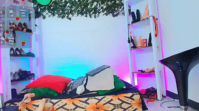 louise nails online show from 03/30/26, 03:57