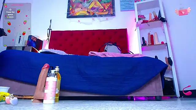 louise nails online show from 11/11/25, 03:18