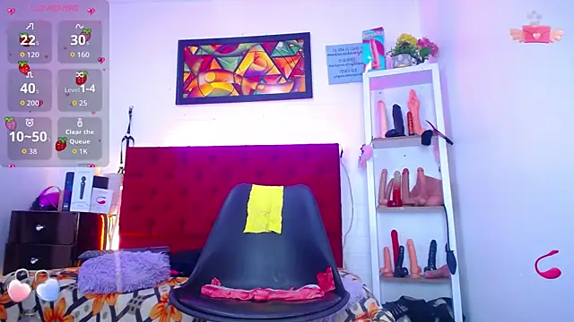 louise nails online show from 11/29/25, 03:01