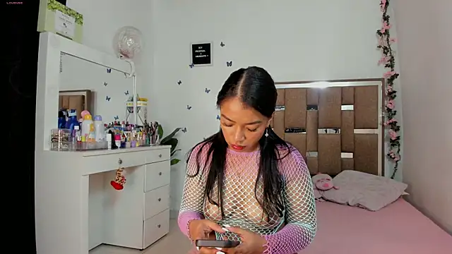 kendall-ewers online show from 04/15/26, 11:05