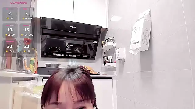 Snapshot of Vivian-6 chatting on 03/04/26, 01:35 Vivian-6 online show from 03/04/26, 01:35