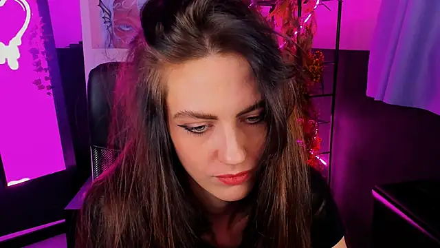 Snapshot of EmilyWilden chatting on 12/13/24, 11:34 EmilyWilden online show from 12/13/24, 11:34