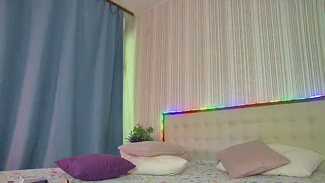 Snapshot of RubyValen chatting on 06/09/26, 01:28 RubyValen online show from 06/09/26, 01:28