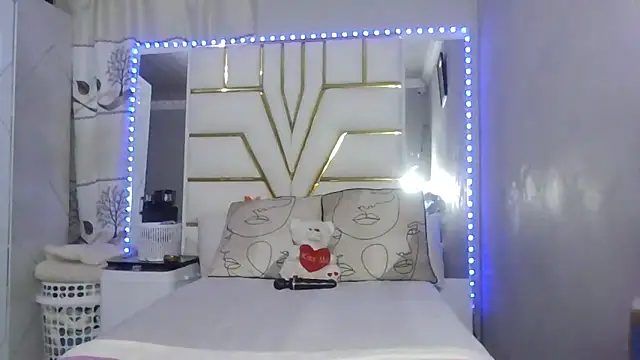 SexyyNana online show from 12/21/25, 06:42