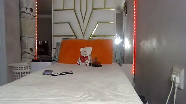 SexyyNana online show from 11/21/25, 10:20