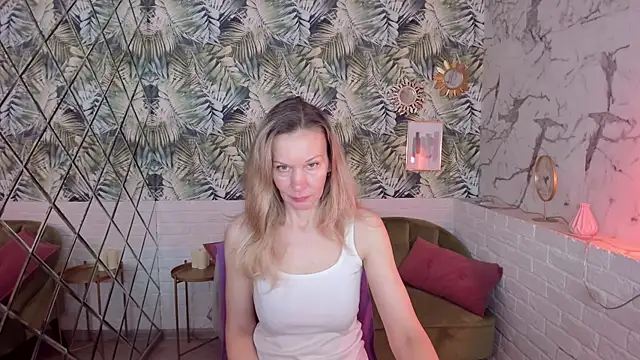 Snapshot of NancyGrace chatting on 02/25/26, 05:18 NancyGrace online show from 02/25/26, 05:18