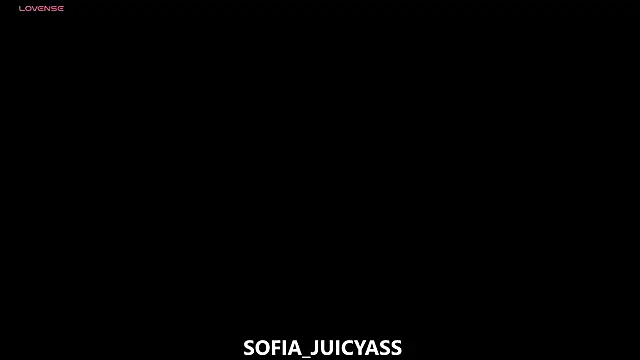Snapshot of Sofia_JuicyAss chatting on 02/27/25, 07:26 Sofia JuicyAss online show from 02/27/25, 07:26