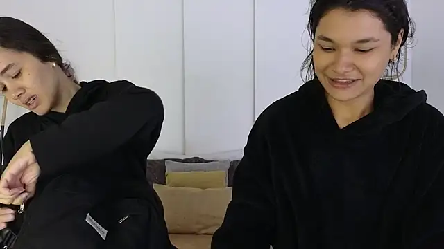 Snapshot of sexychanell_18 chatting on 02/13/26, 01:33 sexychanell 18 online show from 02/13/26, 01:33