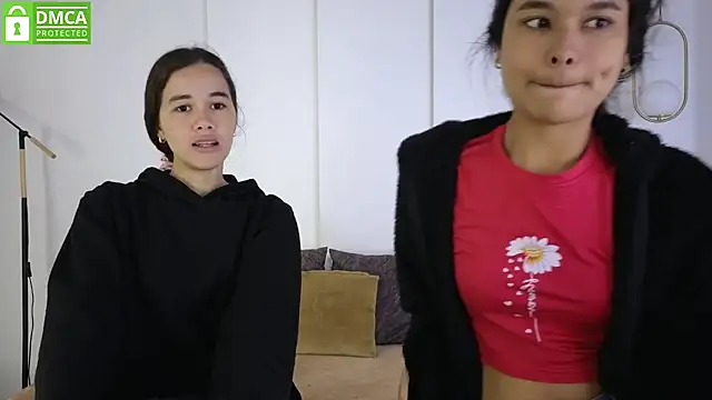 Snapshot of sexychanell_18 chatting on 02/07/26, 01:30 sexychanell 18 online show from 02/07/26, 01:30