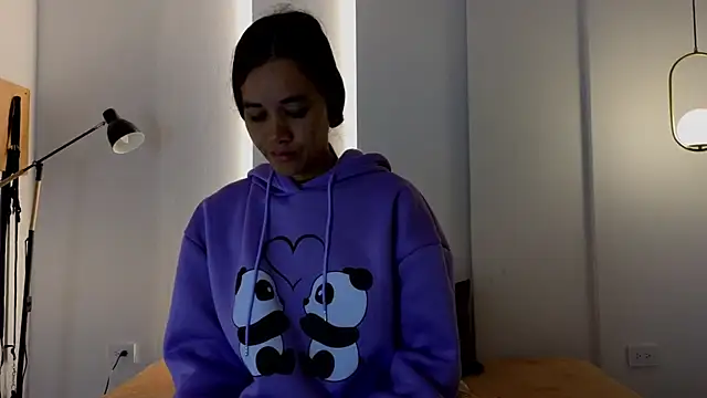 sexychanell 18 online show from 04/18/26, 01:35