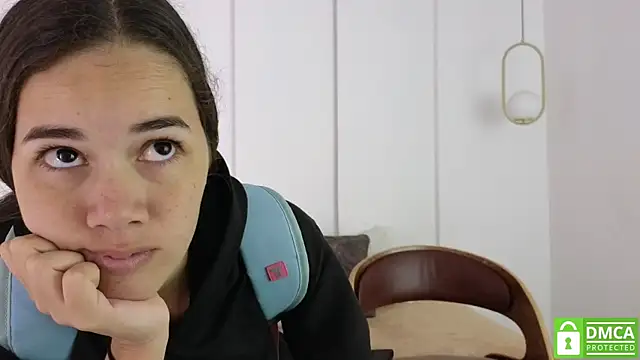 sexychanell 18 online show from 11/09/25, 01:15