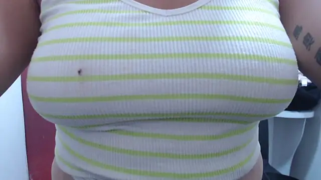 Laura hottt online show from 10/27/25, 05:36