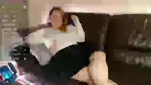 LilithEmber online show from 01/11/25, 11:02