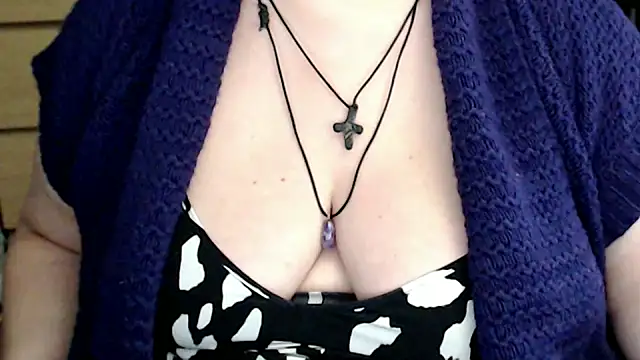 mayasmith online show from 11/22/25, 08:35