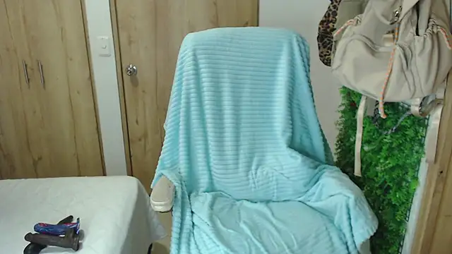 Neerea online show from 05/06/26, 11:42