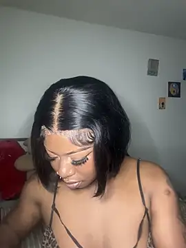 Snapshot of TinyBlazian901 chatting on 02/17/26, 05:16 TinyBlazian901 online show from 02/17/26, 05:16