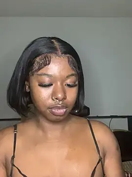 Snapshot of TinyBlazian901 chatting on 02/12/26, 04:01 TinyBlazian901 online show from 02/12/26, 04:01