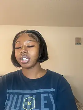 Snapshot of TinyBlazian901 chatting on 02/20/26, 03:58 TinyBlazian901 online show from 02/20/26, 03:58