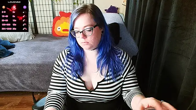 KiraSpitQueen online show from 02/02/25, 02:27