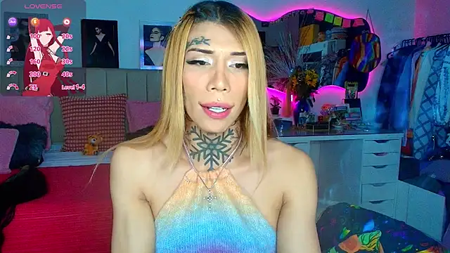 caroline cossei online show from 03/07/26, 01:12