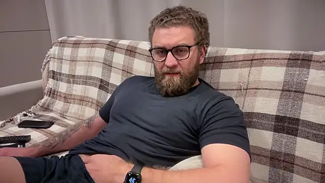 Bear bear  online show from 05/12/26, 10:43