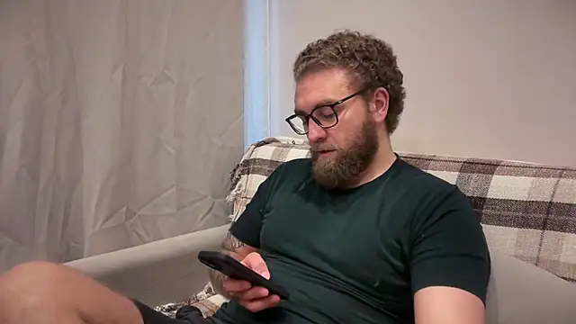 Bear bear  online show from 06/16/26, 09:53