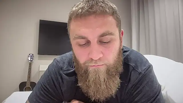 Bear bear  online show from 11/02/25, 01:05