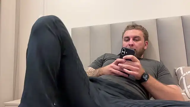 Bear bear  online show from 03/10/26, 02:43