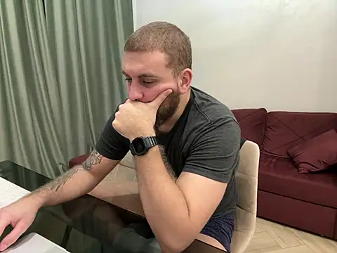 Snapshot of Bear_bear_ chatting on 03/10/25, 10:55 Bear bear online show from 03/10/25, 10:55