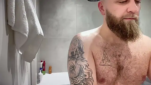 Bear bear  online show from 11/05/25, 09:01