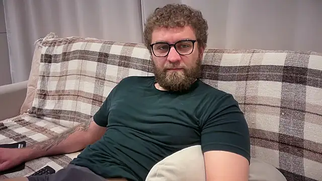Bear bear  online show from 05/04/26, 08:17